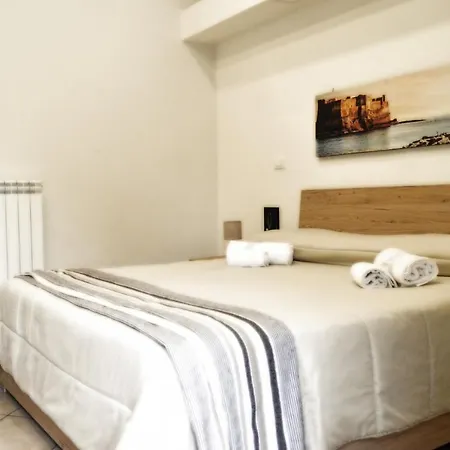 Vanzi Oda ve Kahvaltı 4*