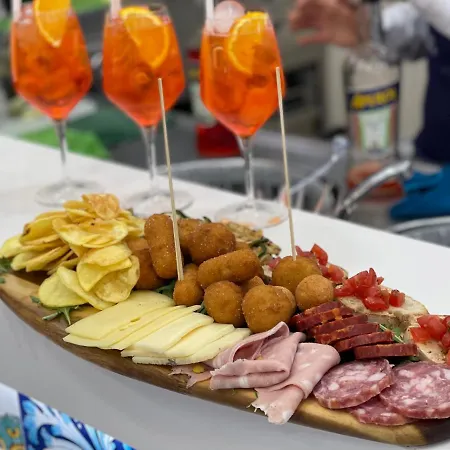 Vanzi Oda ve Kahvaltı Napoli