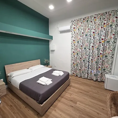 Vanzi Oda ve Kahvaltı Napoli